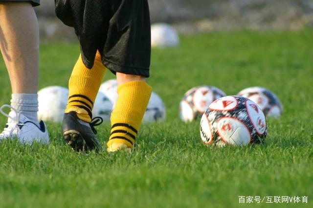 半场-金永浩连续三场破门叶博亚送助攻 武汉三镇暂0-1青岛海牛